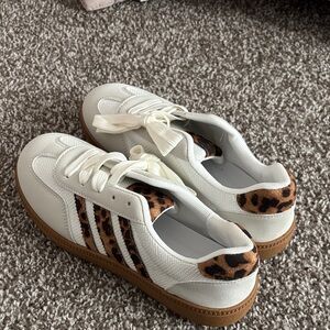 Leopard print sneakers